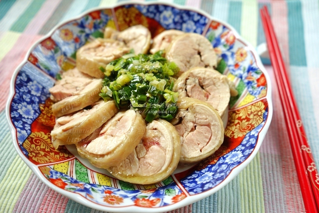 Amanda食譜,冷盤,宴客菜,年菜,油雞捲,無骨雞捲,無骨雞腿,蒸雞捲,蔥油雞,蔥油雞捲,蔥油雞片,雞捲作法,雞肉料理,雞腿捲,雞腿料理,電鍋料理,電鍋蒸雞腿,食譜 @Amanda生活美食料理