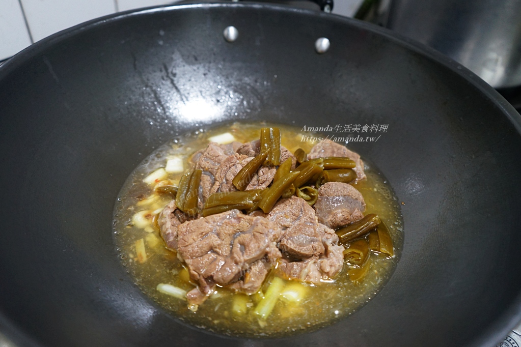 Amanda食譜,剝皮辣椒料理,剝皮辣椒炒牛肉,剝皮辣椒煮牛肉,剝皮辣椒食譜,十分鐘上菜,燉牛肉料理,牛肉料理,牛肉食譜,牛腱肉料理,食譜 @Amanda生活美食料理 Amanda食譜,剝皮辣椒料理,剝皮辣椒炒牛肉,剝皮辣椒煮牛肉,剝皮辣椒食譜,十分鐘上菜,燉牛肉料理,牛肉料理,牛肉食譜,牛腱肉料理,食譜 @Amanda生活美食料理