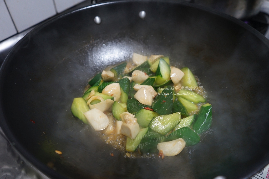 10分鐘上菜,10分鐘料理,Amanda食譜,低醣,十分鐘上菜,小黃瓜炒杏鮑菇,小黃瓜炒菌菇,快炒,炒小黃瓜,炒杏鮑菇,瘦身料理,蔬食,豆瓣醬,開胃菜,食譜 @Amanda生活美食料理 10分鐘上菜,10分鐘料理,Amanda食譜,低醣,十分鐘上菜,小黃瓜炒杏鮑菇,小黃瓜炒菌菇,快炒,炒小黃瓜,炒杏鮑菇,瘦身料理,蔬食,豆瓣醬,開胃菜,食譜 @Amanda生活美食料理
