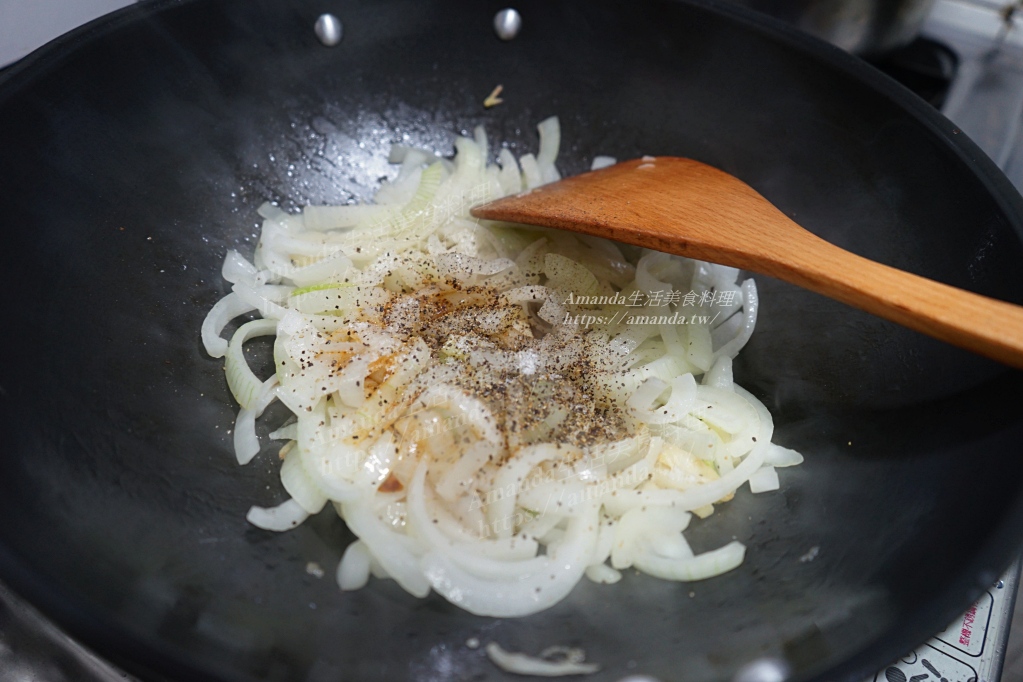 Amanda食譜,低脂料理,十分鐘上菜,台灣料理,台灣料理食譜,台灣洋蔥,嫩炒雞肉絲,洋蔥炒雞胸,洋蔥炒雞胸肉,洋蔥炒雞胸肉料理,洋蔥胡椒嫩炒雞肉絲,洋蔥雞肉絲,炒雞胸,胡椒雞肉絲,蒸雞胸肉,軟嫩雞肉,雞肉料理,雞肉絲,雞胸肉,雞胸肉不澀口,雞胸肉嫩炒,雞胸肉料理,電鍋料理,電鍋蒸雞胸,電鍋蒸雞胸肉,食譜 @Amanda生活美食料理 Amanda食譜,低脂料理,十分鐘上菜,台灣料理,台灣料理食譜,台灣洋蔥,嫩炒雞肉絲,洋蔥炒雞胸,洋蔥炒雞胸肉,洋蔥炒雞胸肉料理,洋蔥胡椒嫩炒雞肉絲,洋蔥雞肉絲,炒雞胸,胡椒雞肉絲,蒸雞胸肉,軟嫩雞肉,雞肉料理,雞肉絲,雞胸肉,雞胸肉不澀口,雞胸肉嫩炒,雞胸肉料理,電鍋料理,電鍋蒸雞胸,電鍋蒸雞胸肉,食譜 @Amanda生活美食料理
