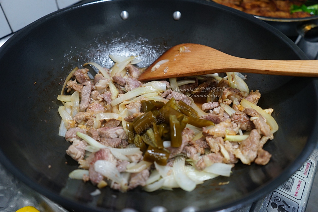 Amanda食譜,剝皮辣椒,剝皮辣椒炒洋蔥肉,剝皮辣椒炒肉,十分鐘上菜,快炒,快炒豬肉,梅花肉,梅花肉料理,洋蔥,洋蔥炒肉,豬肉,豬肉料理,辣椒炒肉,食譜 @Amanda生活美食料理 Amanda食譜,剝皮辣椒,剝皮辣椒炒洋蔥肉,剝皮辣椒炒肉,十分鐘上菜,快炒,快炒豬肉,梅花肉,梅花肉料理,洋蔥,洋蔥炒肉,豬肉,豬肉料理,辣椒炒肉,食譜 @Amanda生活美食料理