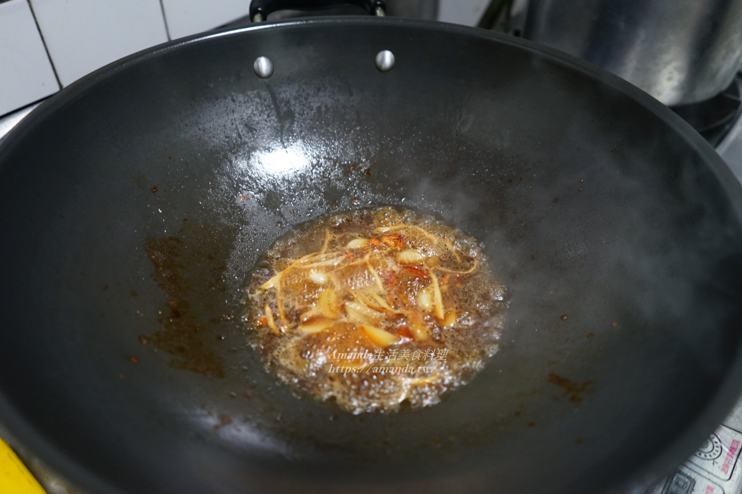 三杯無骨雞肉,三杯雞肉絲,三杯雞胸肉,低脂三杯雞,低脂料理,低醣,十分鐘上菜,去皮雞肉,去骨雞肉,雞肉料理,雞胸肉,雞胸肉料理,食譜 @Amanda生活美食料理