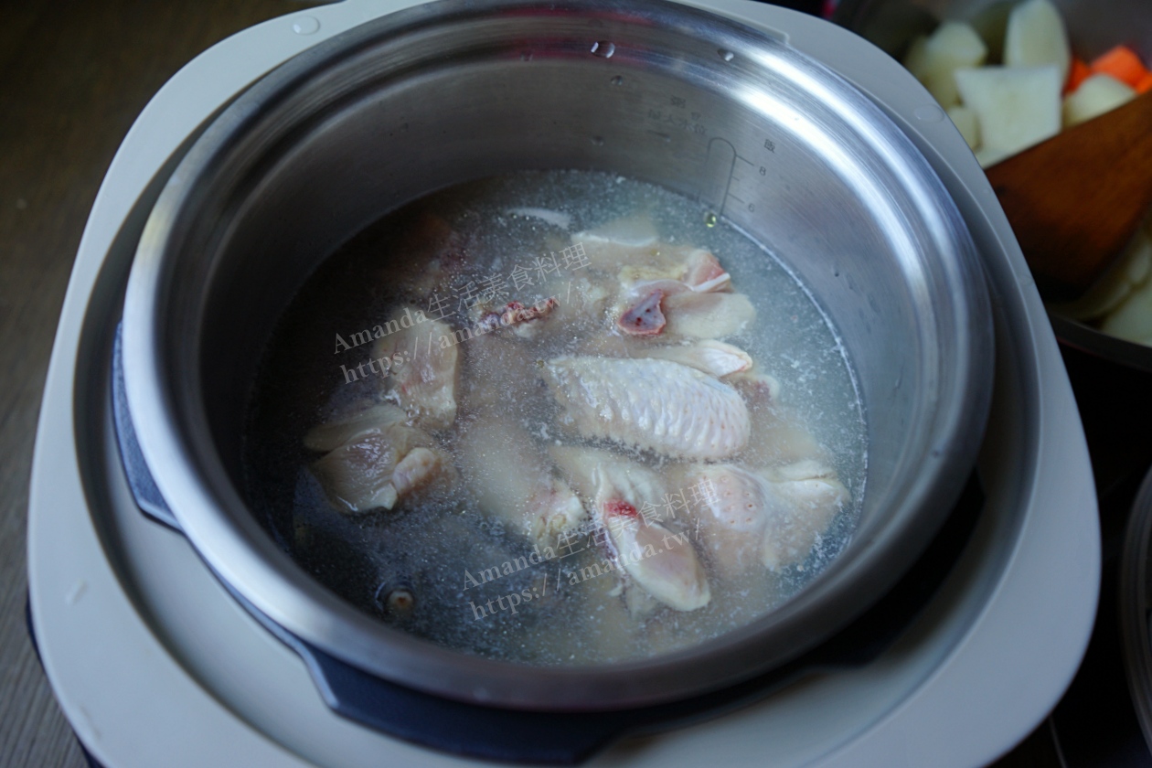 Amanda食譜,一鍋煮,免顧火,咖哩雞,咖哩雞燴飯,壓力鍋一鍋煮,壓力鍋料理,壓力鍋煮咖哩雞,快過料理,美食,萬用鍋料理,雞肉料理,雞胸肉料理,雞腿料理,食譜 @Amanda生活美食料理