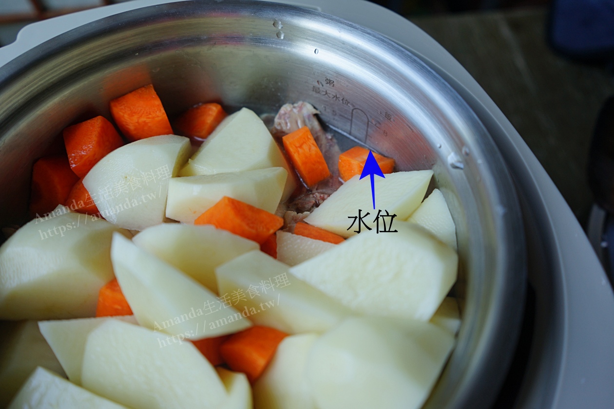 Amanda食譜,一鍋煮,免顧火,咖哩雞,咖哩雞燴飯,壓力鍋一鍋煮,壓力鍋料理,壓力鍋煮咖哩雞,快過料理,美食,萬用鍋料理,雞肉料理,雞胸肉料理,雞腿料理,食譜 @Amanda生活美食料理