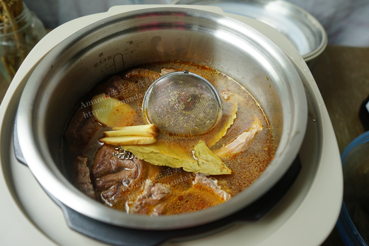 Amanda食譜,壓力鍋料理,壓力鍋滷牛肉,壓力鍋滷牛腱,快速滷牛腱,快鍋料理,快鍋滷牛腱,滷牛腱,燉牛腱,牛腱料理,美食,萬用鍋滷牛肉,食譜 @Amanda生活美食料理