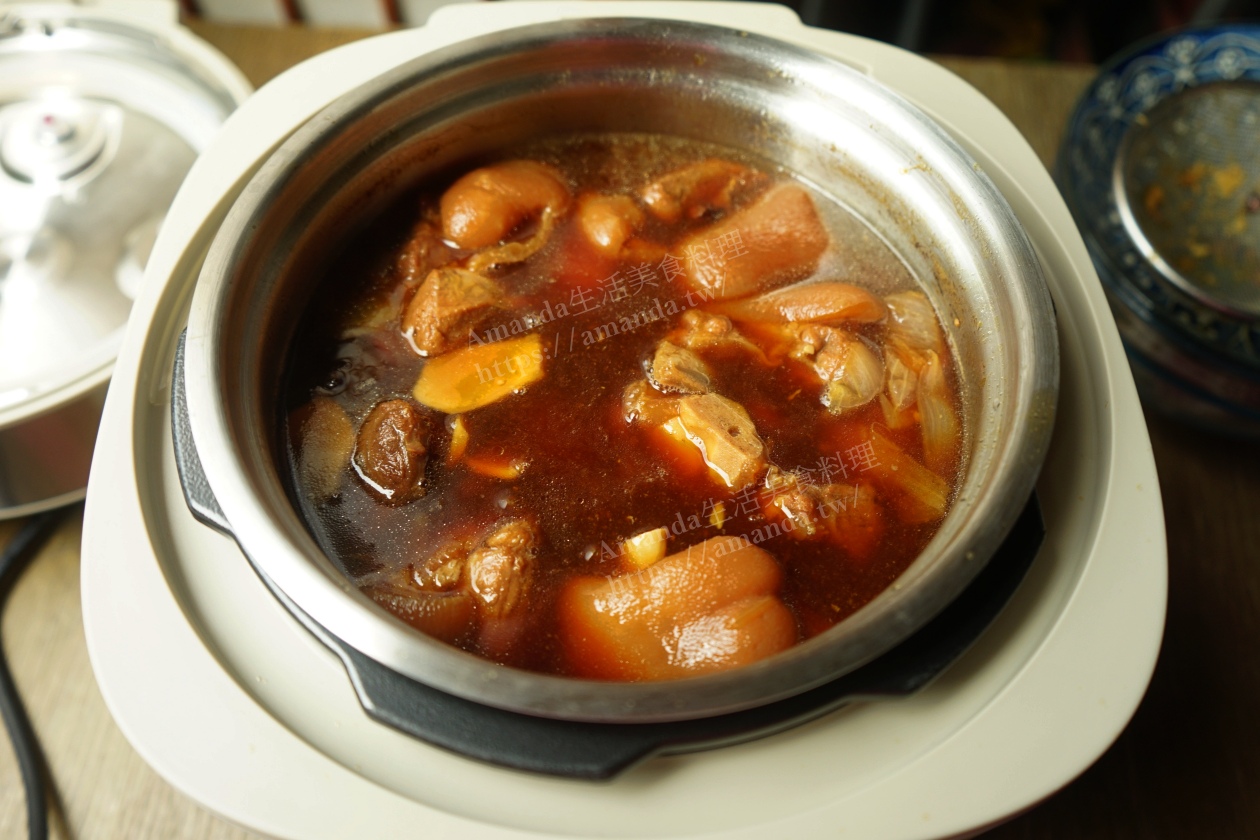 Amanda食譜,壓力鍋,壓力鍋料理,壓力鍋滷豬腳,滷肉入味,滷豬腳,滷豬腳入味,紅燒豬腳,美食,萬用鍋滷豬腳,豬皮料理,豬肉料理,豬腳料理,食譜 @Amanda生活美食料理 Amanda食譜,壓力鍋,壓力鍋料理,壓力鍋滷豬腳,滷肉入味,滷豬腳,滷豬腳入味,紅燒豬腳,美食,萬用鍋滷豬腳,豬皮料理,豬肉料理,豬腳料理,食譜 @Amanda生活美食料理