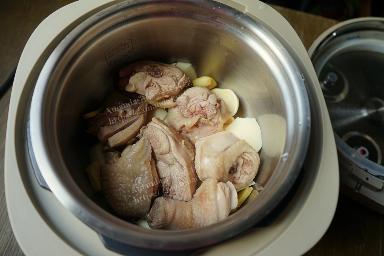 Amanda食譜,壓力鍋煲湯,壓力鍋燉雞湯,壓力鍋雞湯,竹筍雞湯,美食,萬用鍋竹筍雞湯,萬用鍋雞湯,雞湯,食譜,養生雞湯 @Amanda生活美食料理